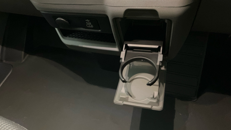 Volkswagen Transporter T32 Swb Electric 160kW 65kWh Commerce Pro Van Auto